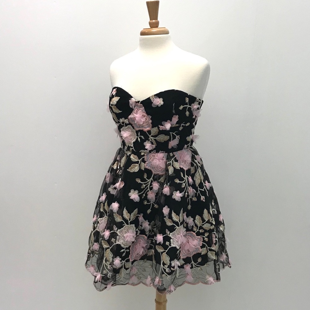 L’atiste Cocktail Floral Fit and Flare Dress
